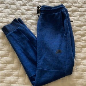 Nike tech fleece joggers